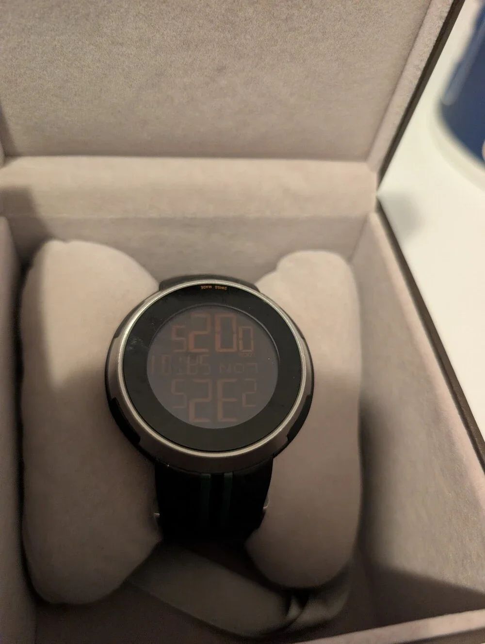 Gucci I-Gucci Digital Men’s Watch W/ Box